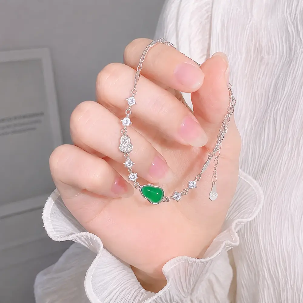 Silver Inlay Green Chalcedony Gourd Bracelet detail 2