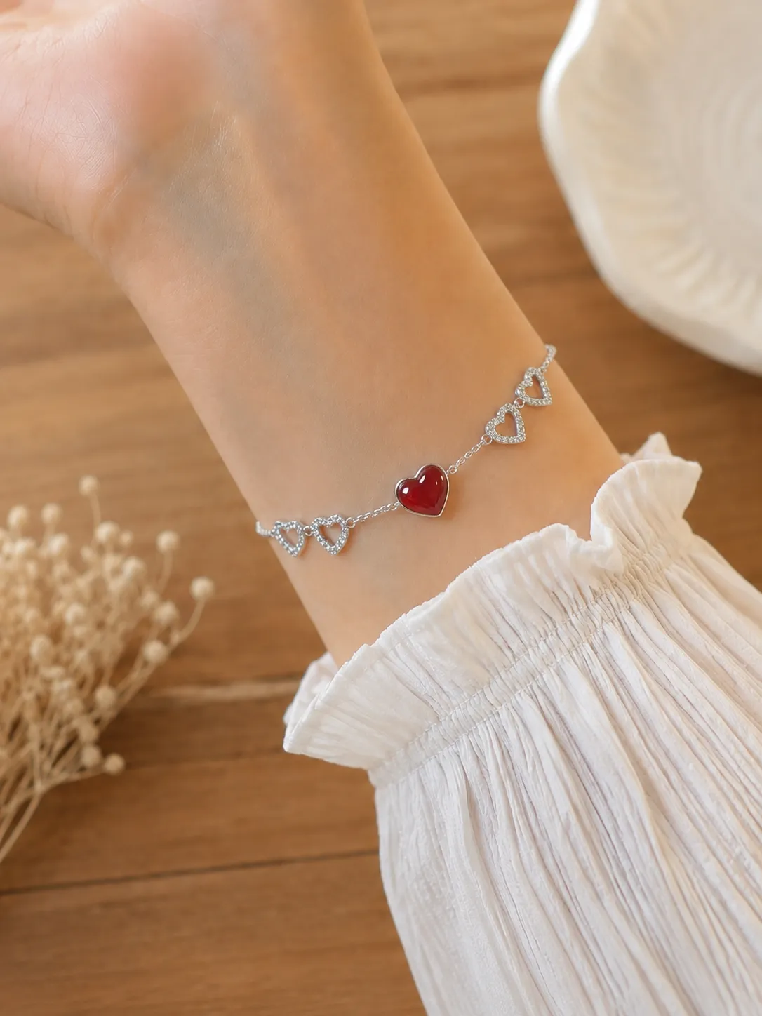 S925 Silver Red Heart Enamel Inlaid Bracelet detail 2