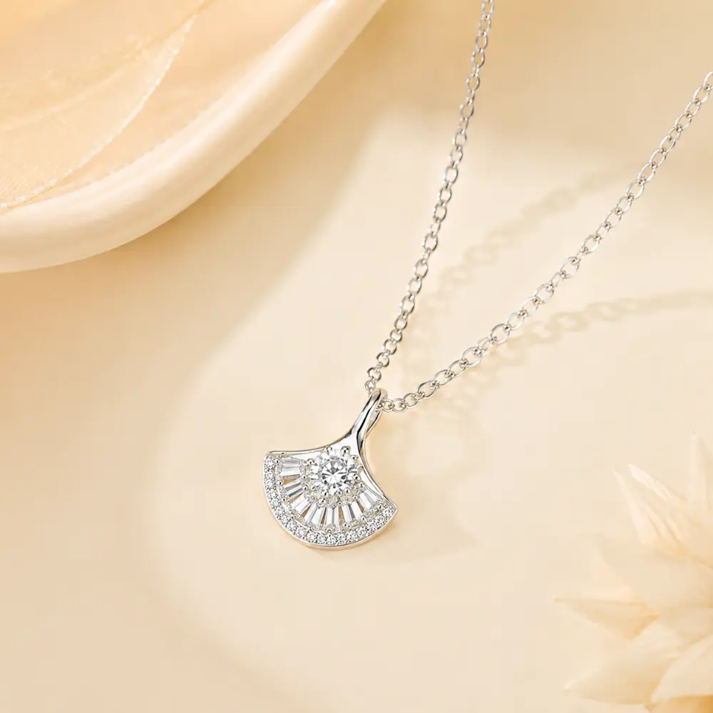 Simple Fan-Shaped 50-Point Moissanite Necklace detail 2