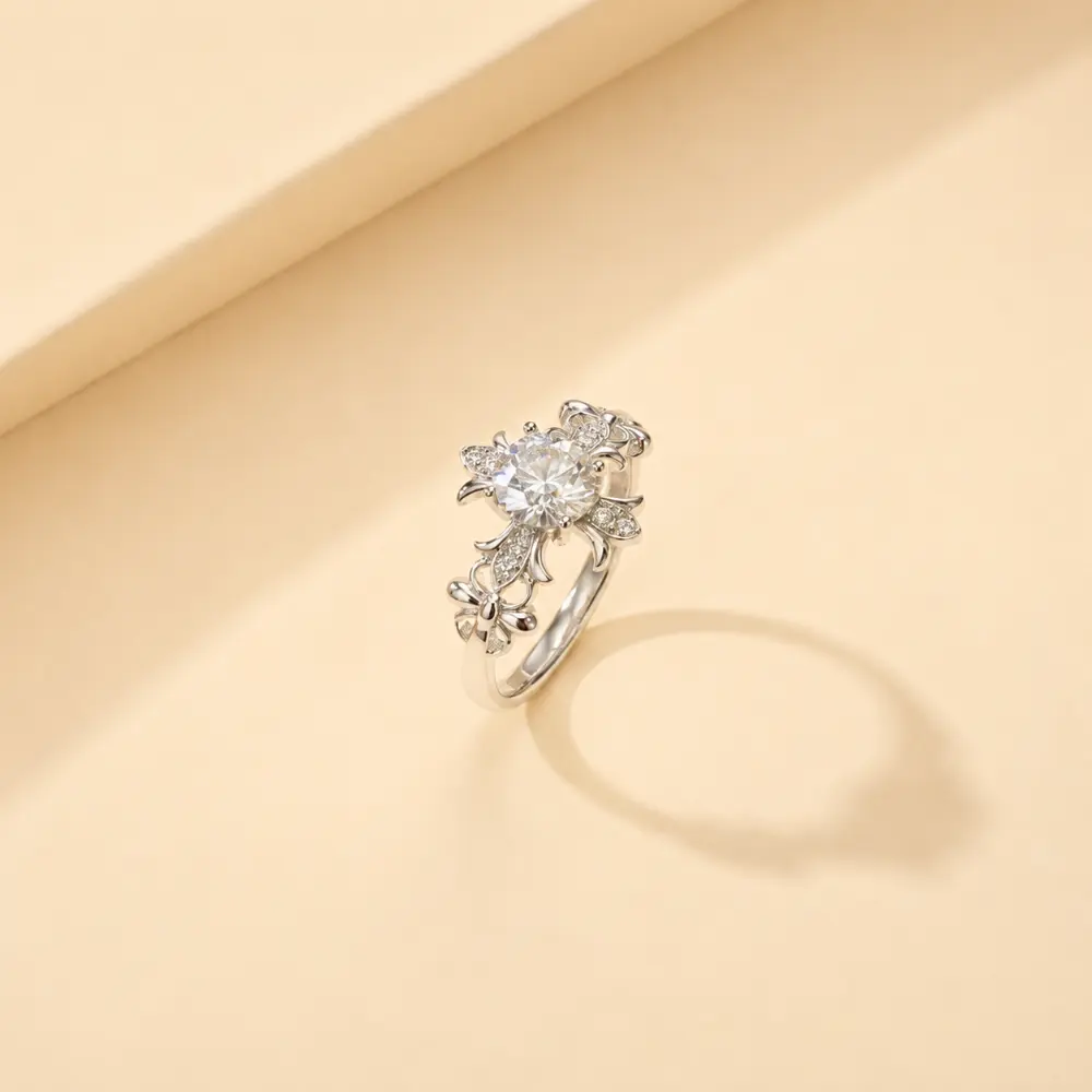 S925 Silver 0.8ct Moissanite Crown Open Ring detail 2