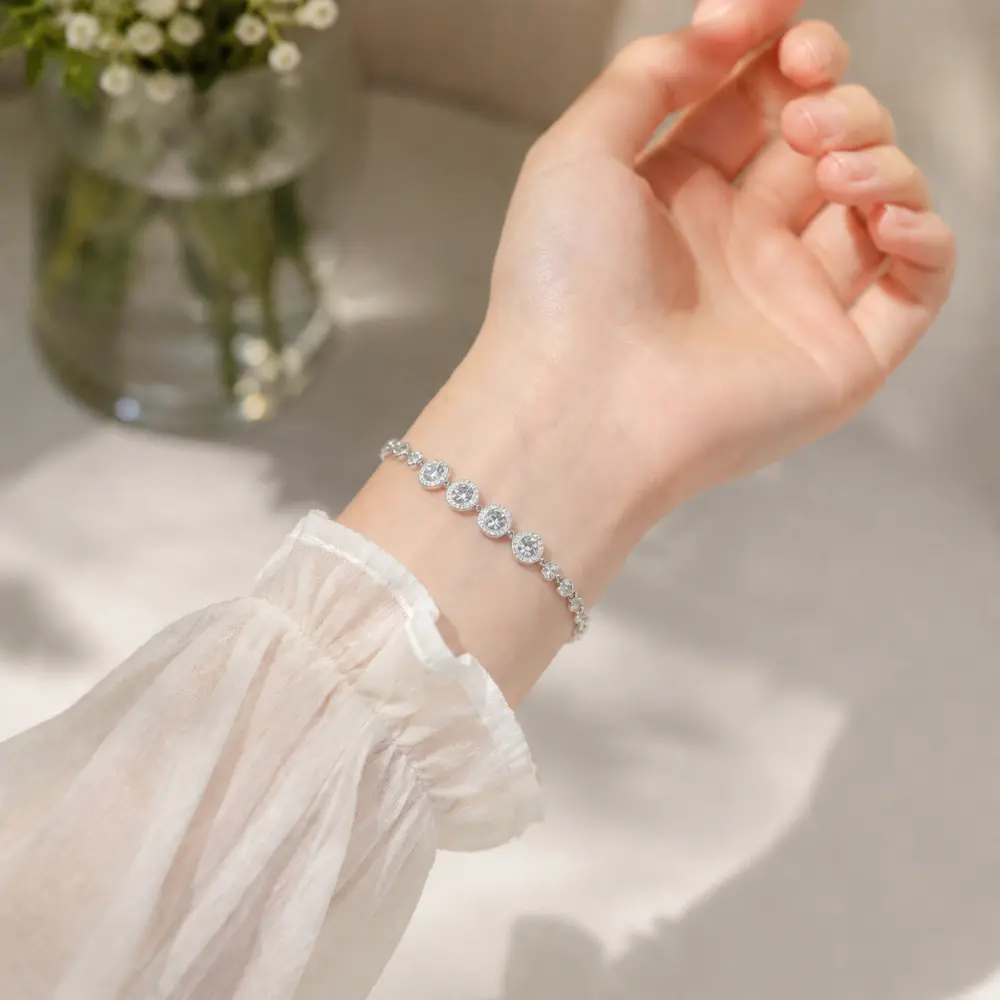 S925 silver round pave moissanite bracelet, adjustable detail 2