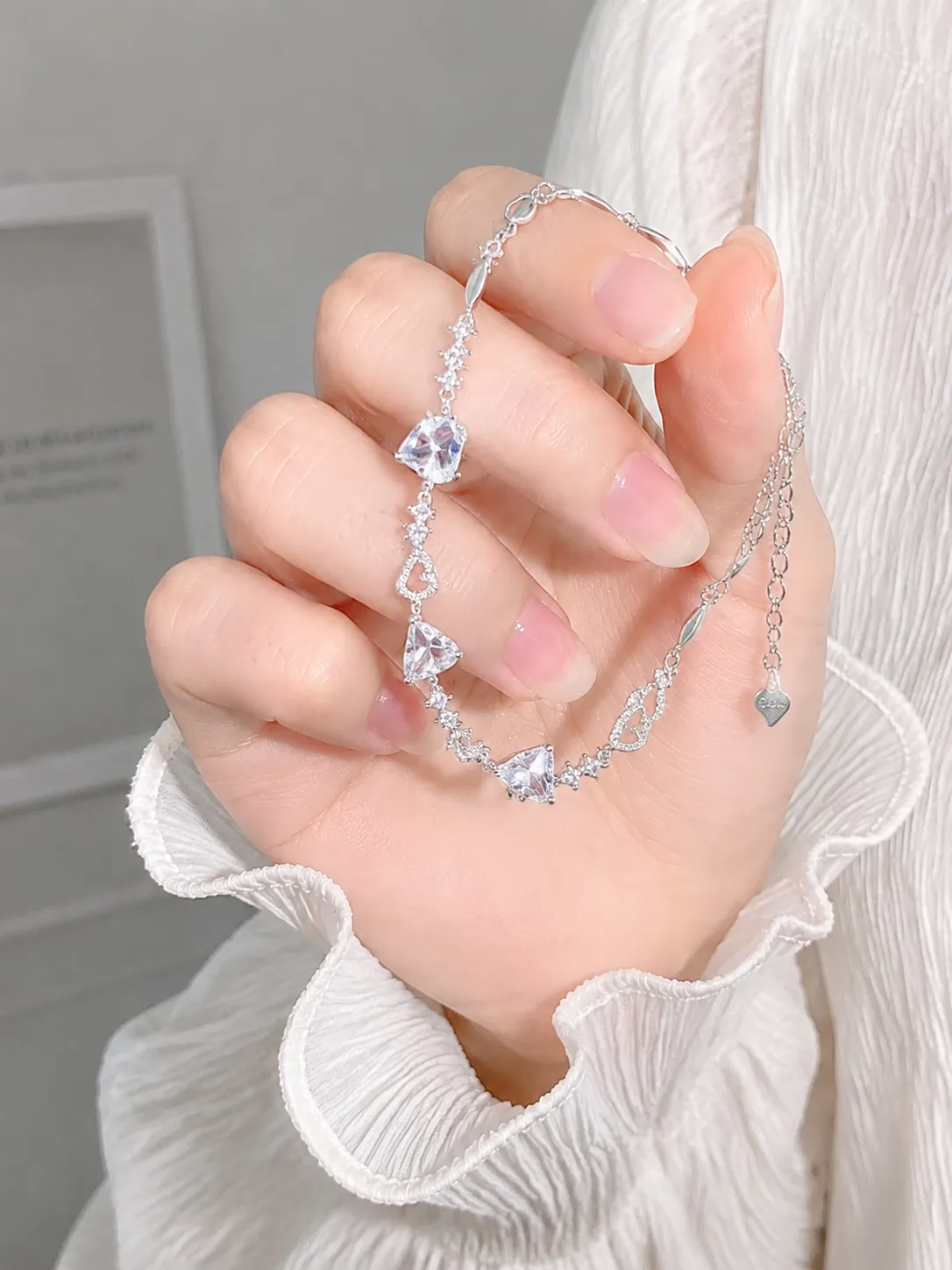 S925 Silver Heart Zircon Bracelet detail 2