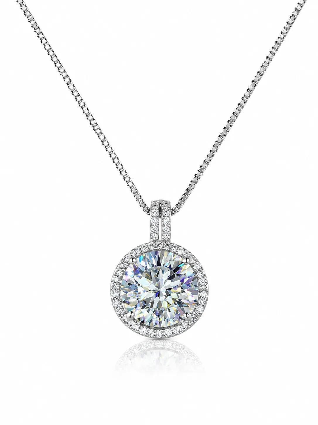 Silver round glow pendant 5-carat necklace