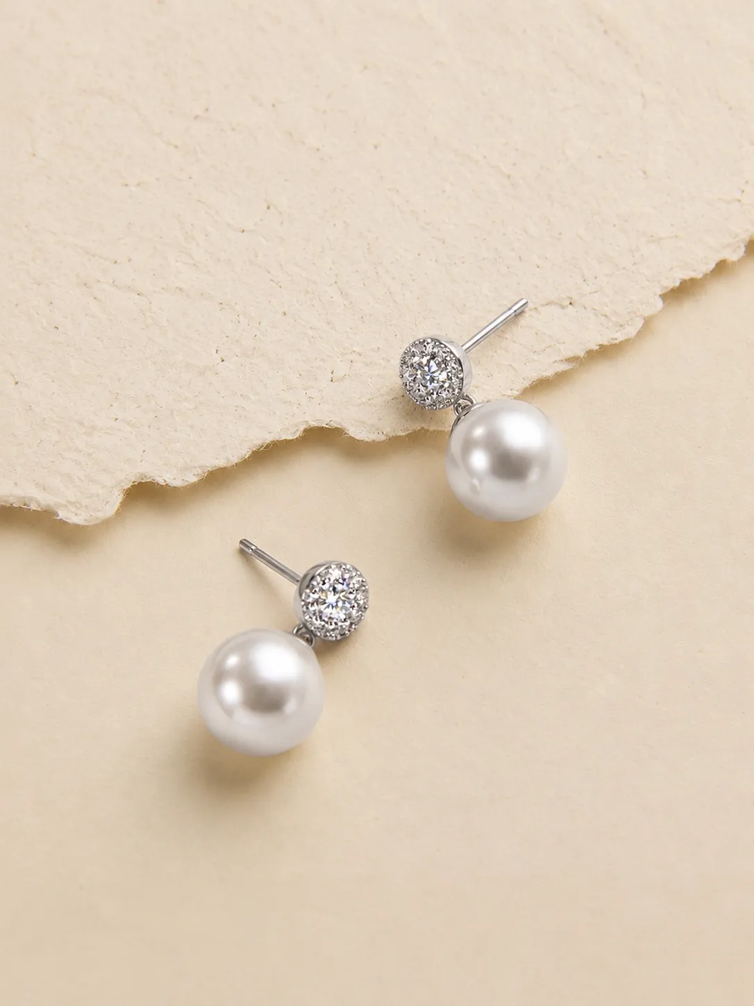 925 Diamond-Studded Pearl Tassel Moissanite Drop Earrings detail 2
