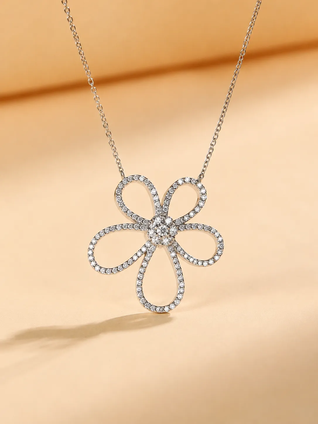 925 Silver Flower Diamond Necklace detail 2
