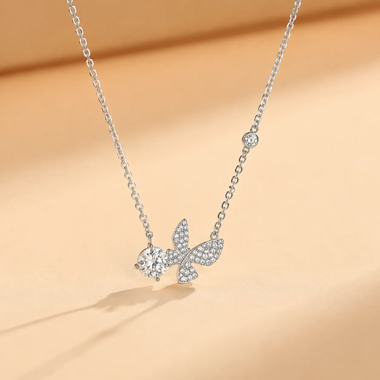 S925 Silver Butterfly 1 Carat Moissanite Necklace detail 2