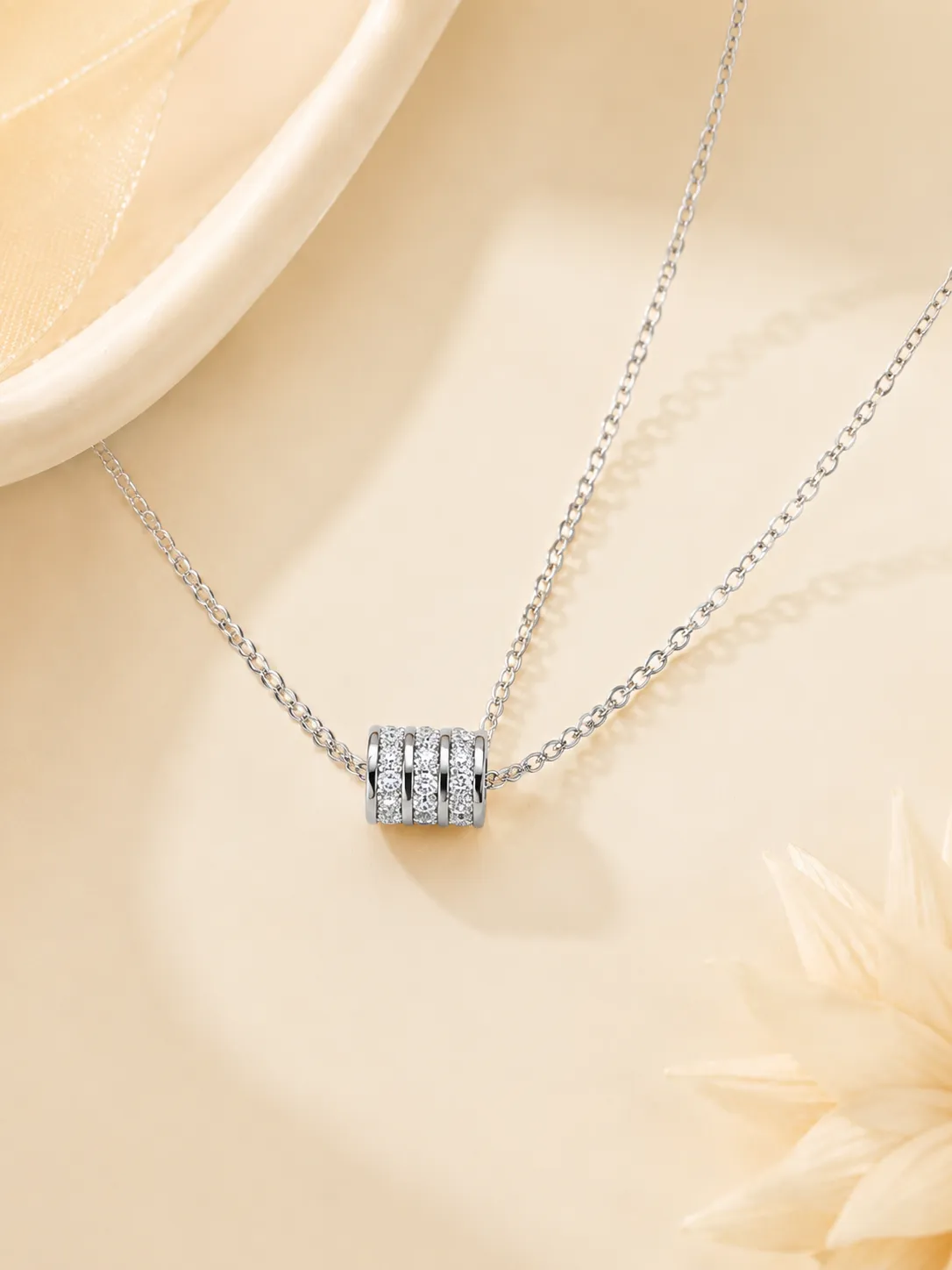 925 Silver Three-Row Diamond-Studded Cylinder Moissanite Necklace detail 2