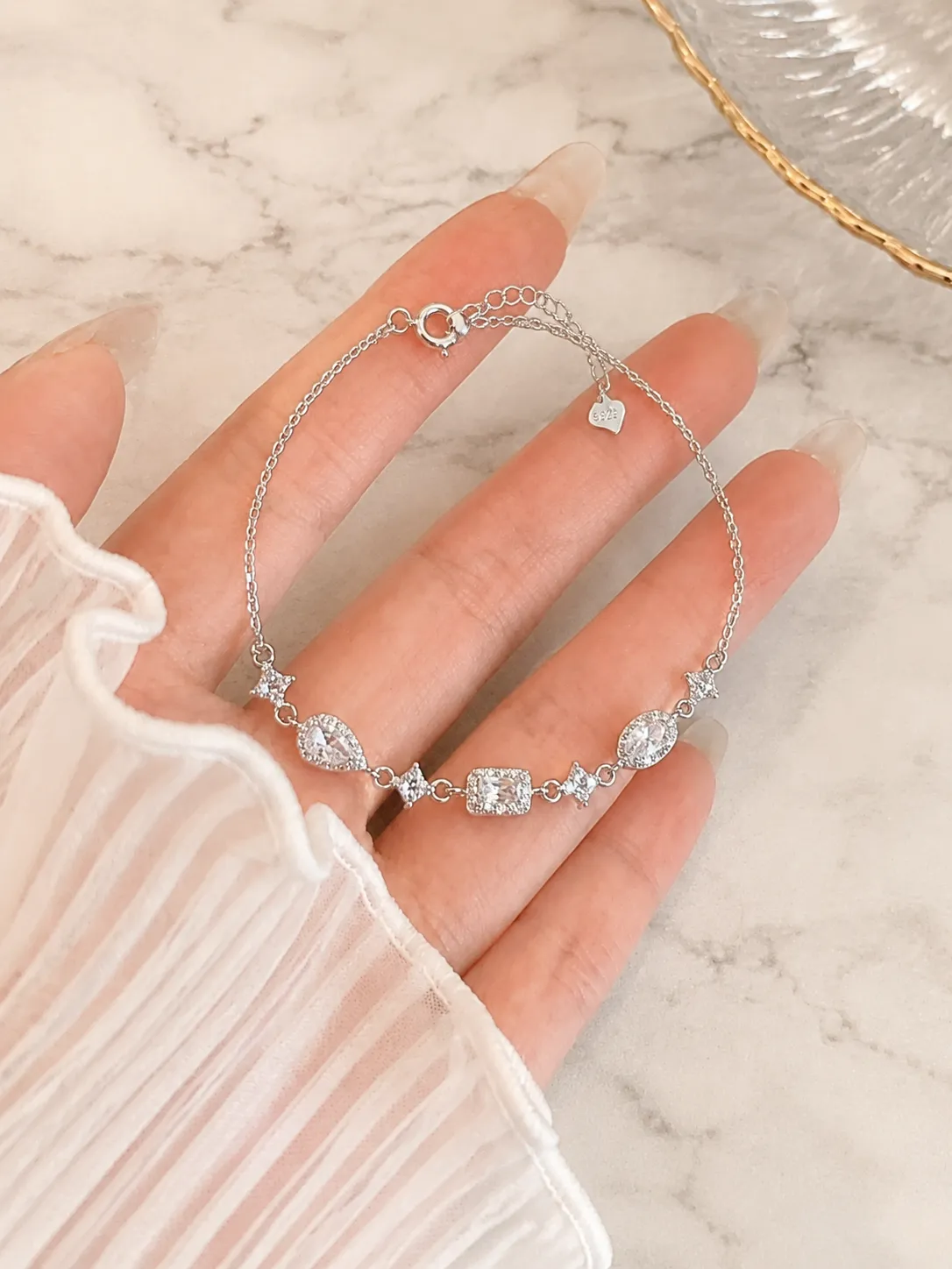 S925 Silver Waterdrop Square Diamond Bracelet detail 1
