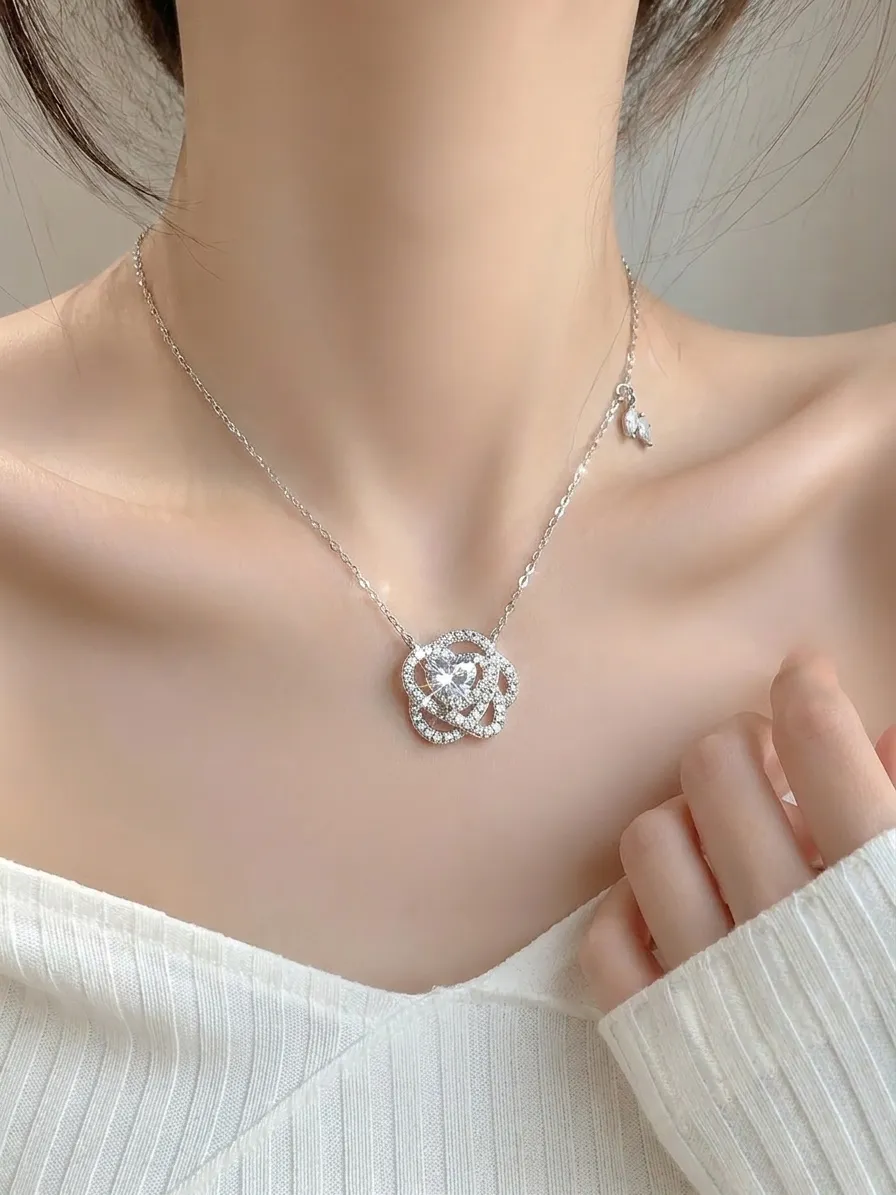 S925 Silver Rose-Shaped Diamond Necklace detail 2