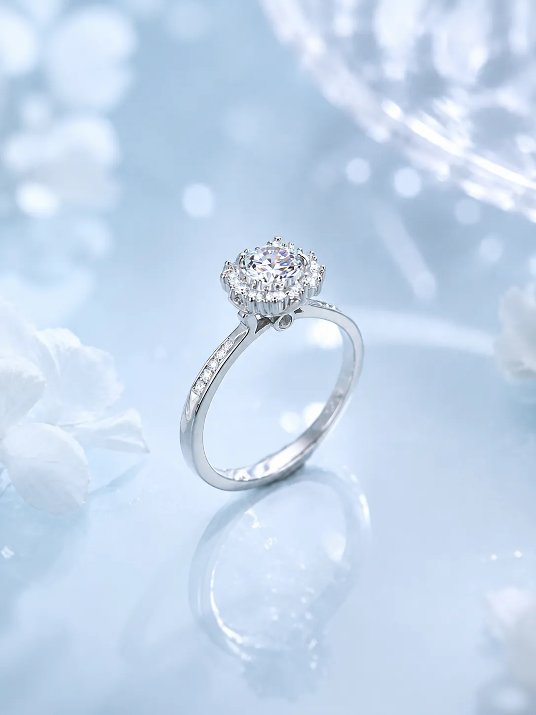 925 Sparkling Silver Flower Cluster 0.50 Carat Moissanite Ring detail 1