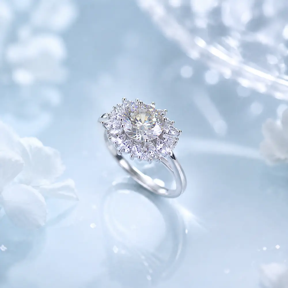 S925 Silver Petal 2-Carat Moissanite Open Ring detail 2
