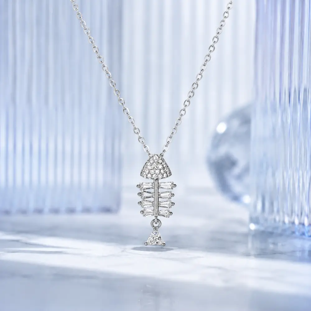 Fashionable 925 Silver Fishbone Zircon Necklace detail 1