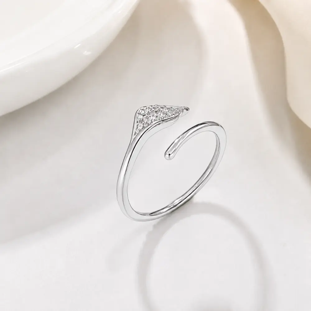 S925 silver leaf-shaped open ring with diamonds detail 1