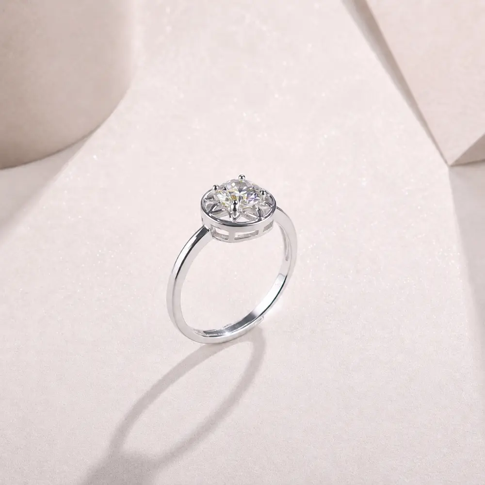 Delicate and Simple Starburst Mosaic Ring detail 2