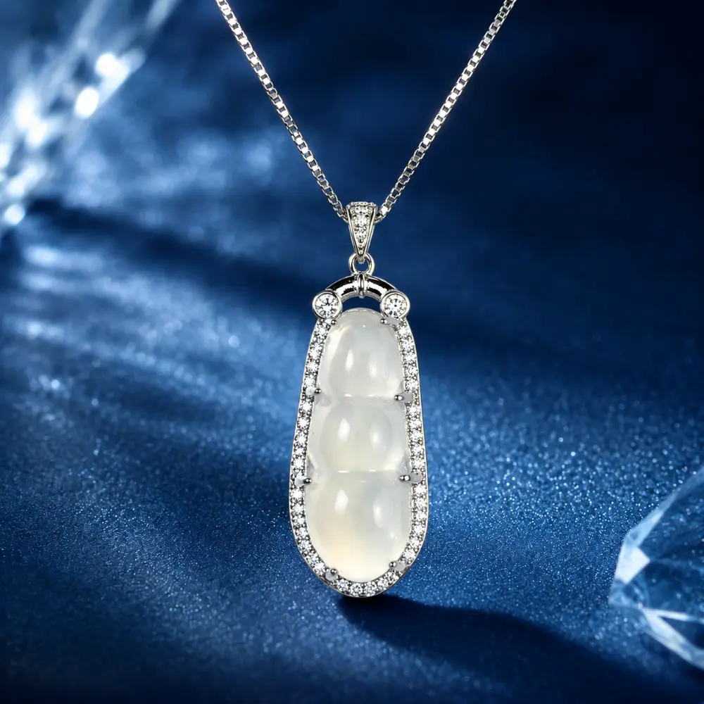 Silver Inlaid Three-Pearl Shimmer Pendant Necklace detail 1