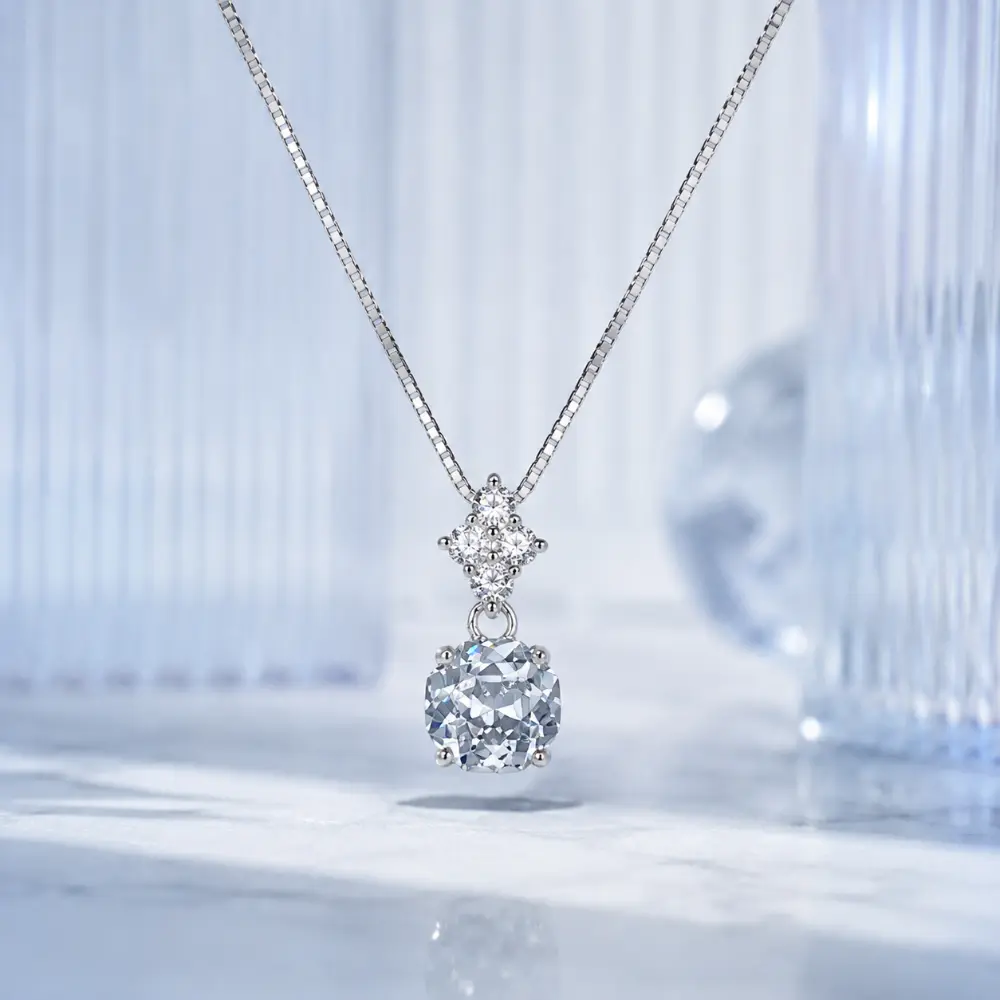 Blue Crystal Diamond Inlaid Pendant Necklace detail 1