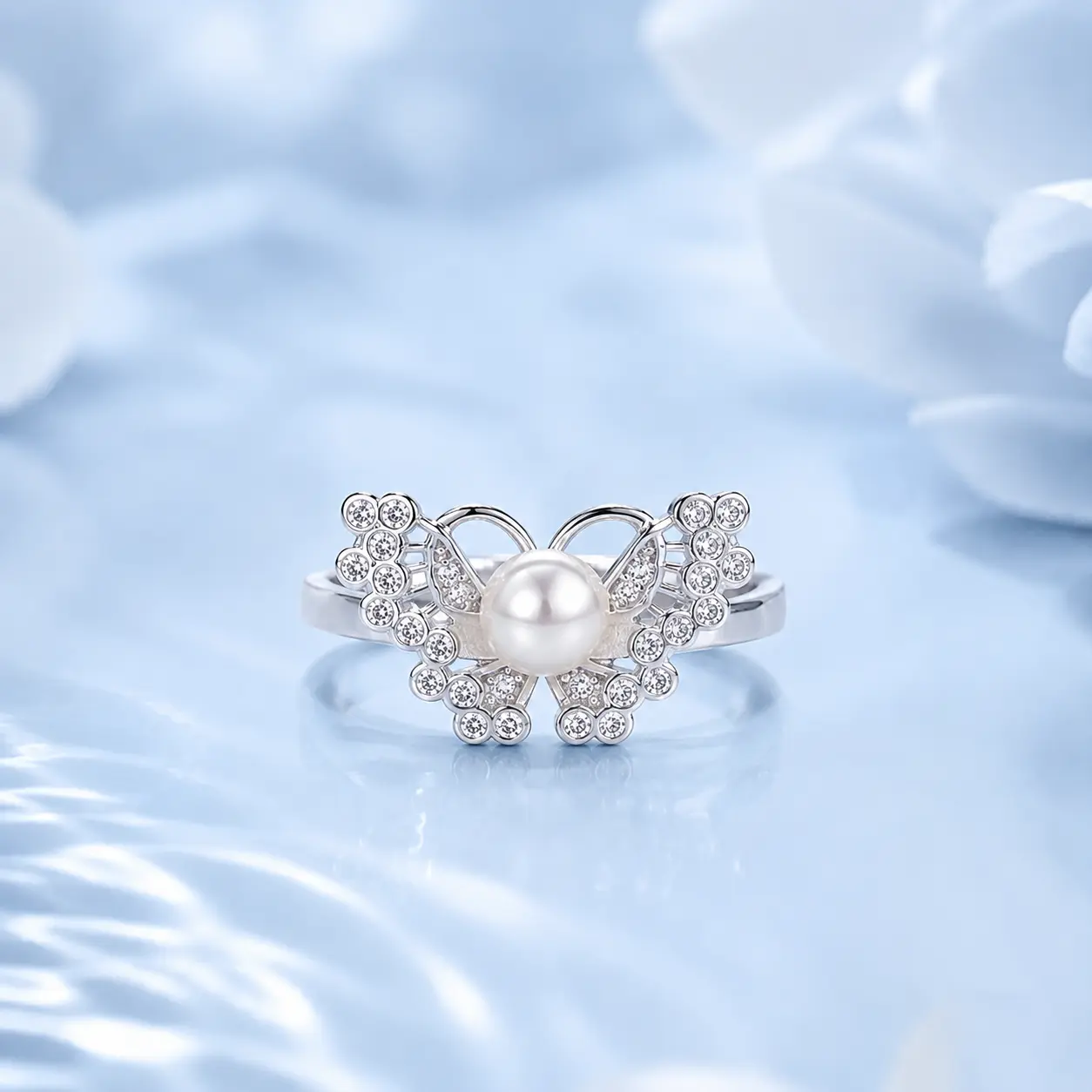 S925 silver freshwater pearl ring with synthetic cubic zirconia detail 2